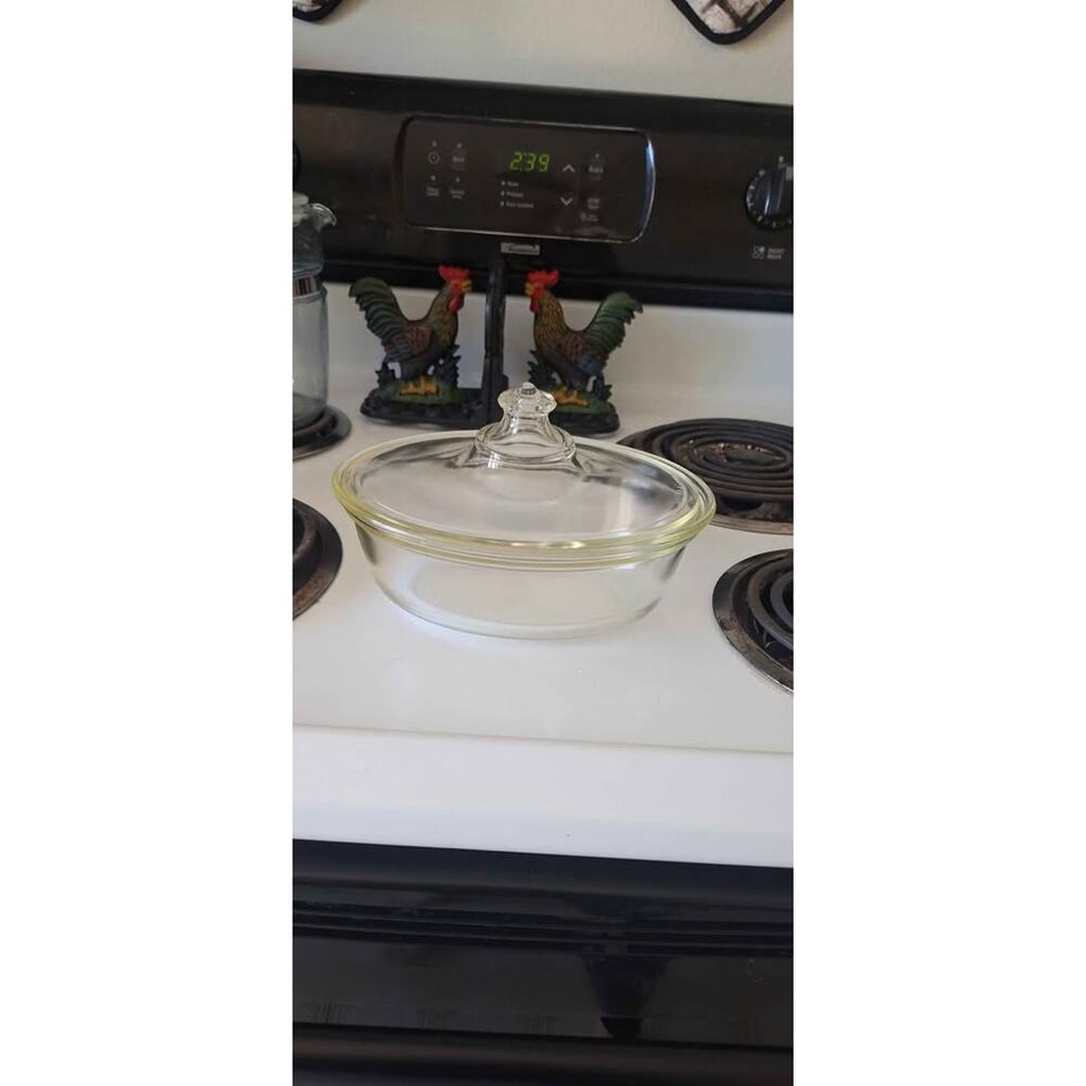 1920's rare Pyrex casserole dish